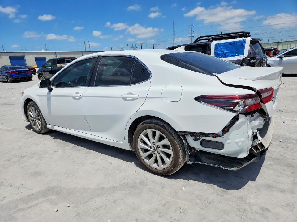 2023 TOYOTA CAMRY LE — Фото 2 из 13