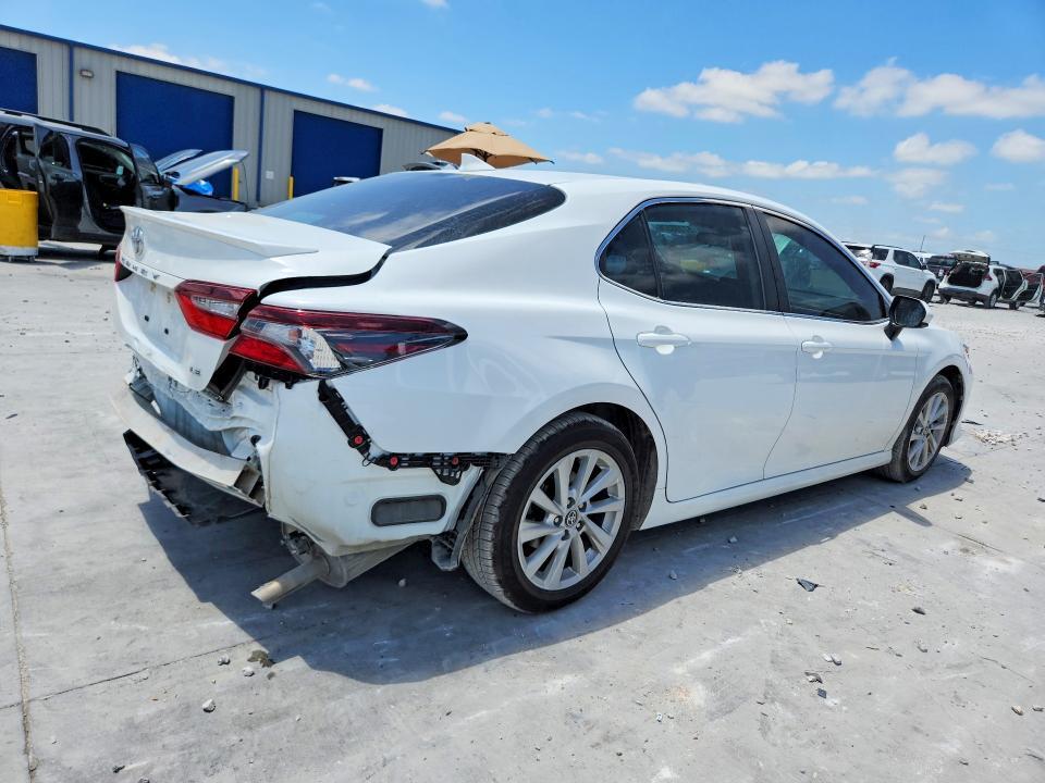 2023 TOYOTA CAMRY LE — Фото 3 из 13