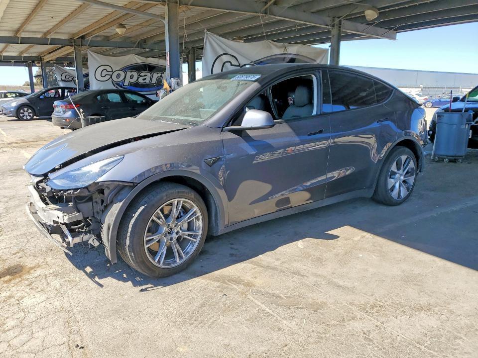 7SAYGDEEXPF859119 2023 TESLA MODEL Y photo no. 1