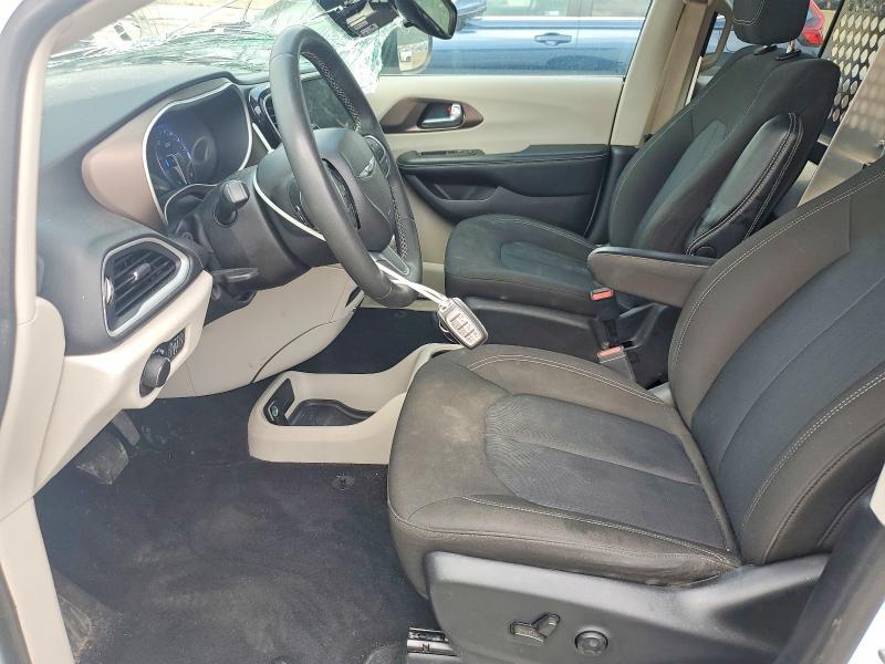 2022 CHRYSLER VOYAGER LX — Фото 7 из 13