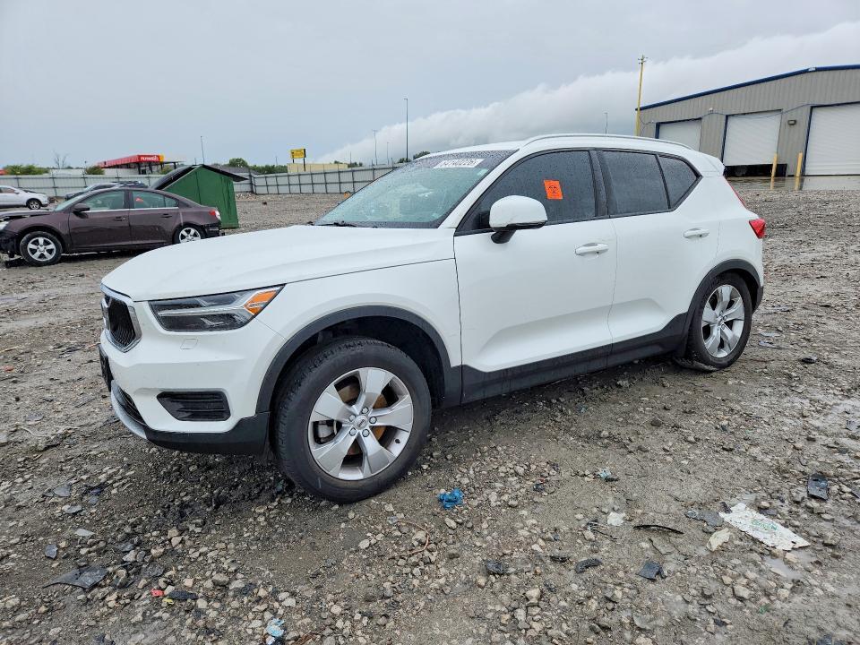 2022 VOLVO XC40 YV4162UK4N2750004