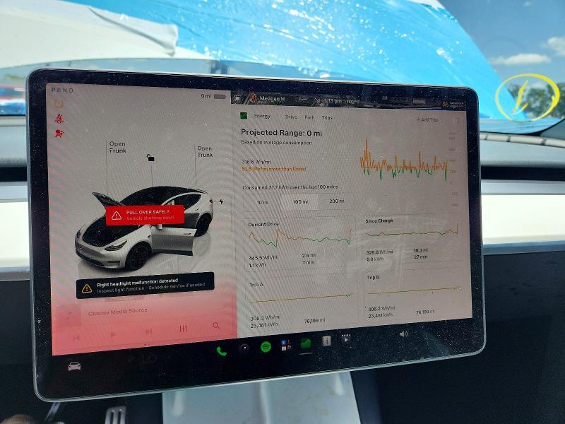 2022 TESLA MODEL Y — Фото 9 из 12