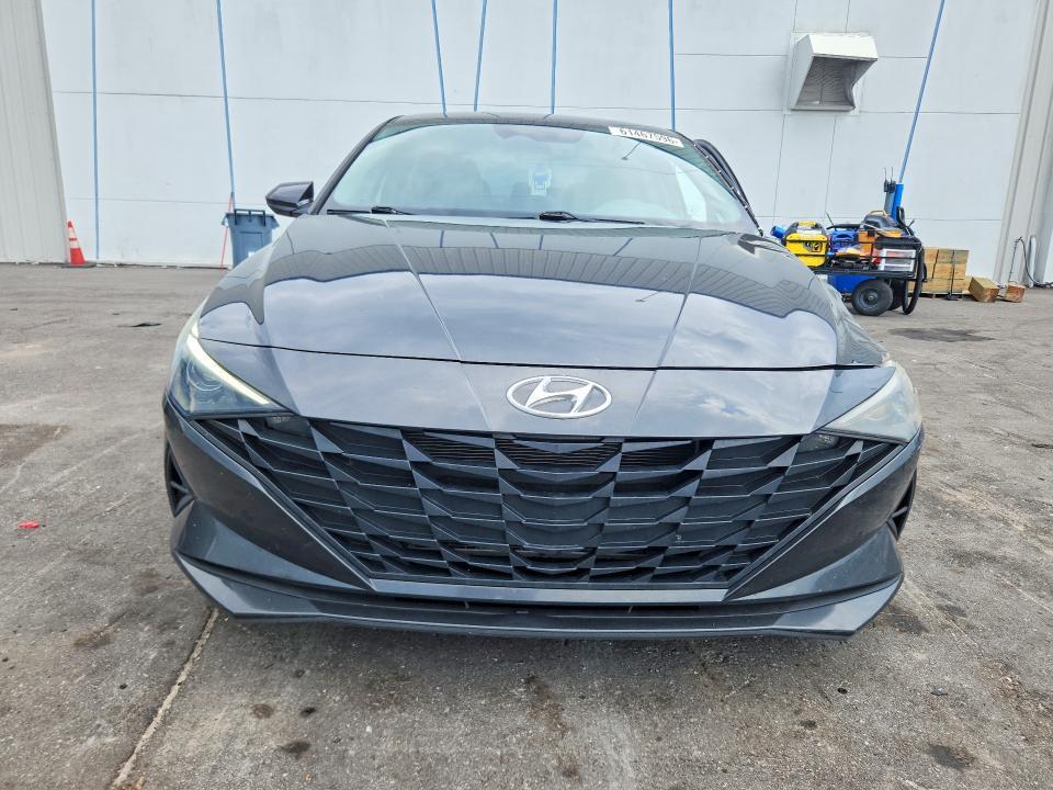 2022 HYUNDAI ELANTRA SEL — Фото 5 из 12