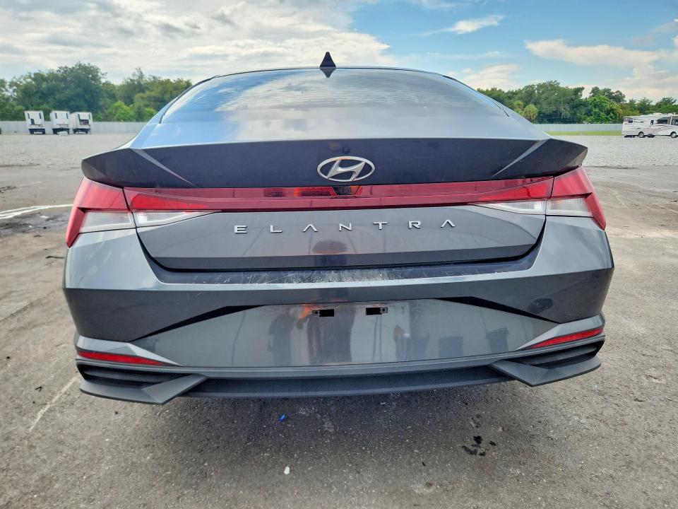2022 HYUNDAI ELANTRA SEL — Фото 6 из 12