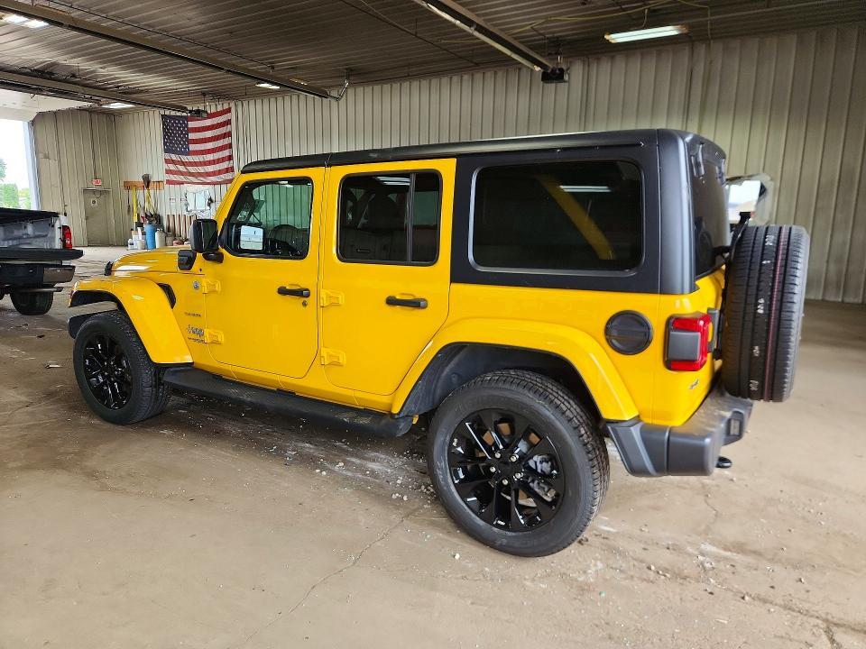 2021 JEEP WRANGLER UNLIMITED SAHARA 4XE — Фото 2 из 14