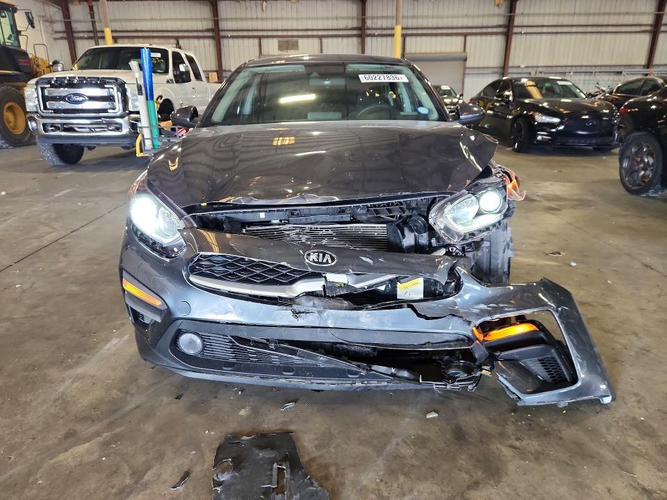 2021 KIA FORTE FE — Фото 5 из 12