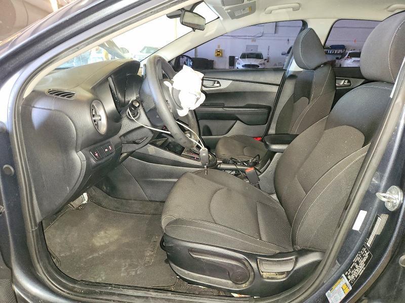 2021 KIA FORTE FE — Фото 7 из 12