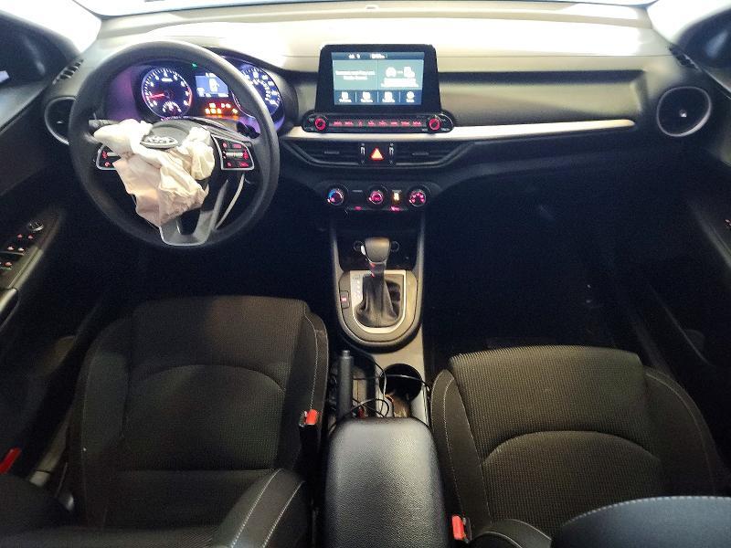 2021 KIA FORTE FE — Фото 8 из 12