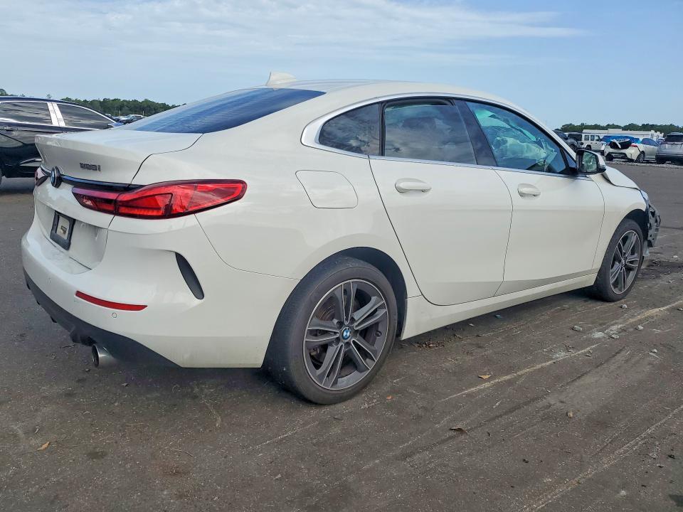 2021 BMW 228I — Фото 3 из 13