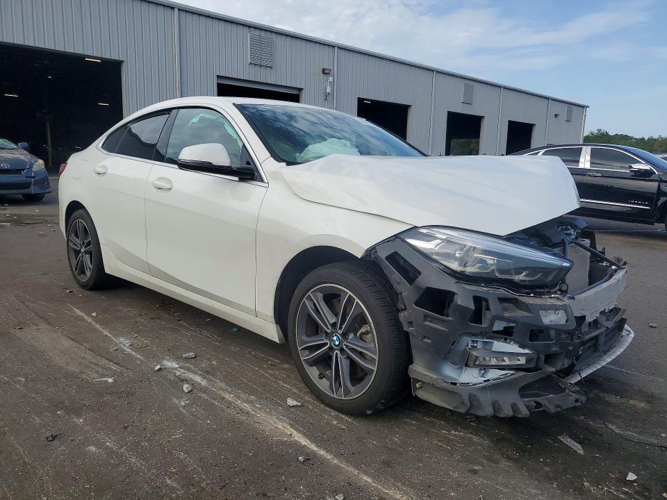 2021 BMW 228I — Фото 4 из 13