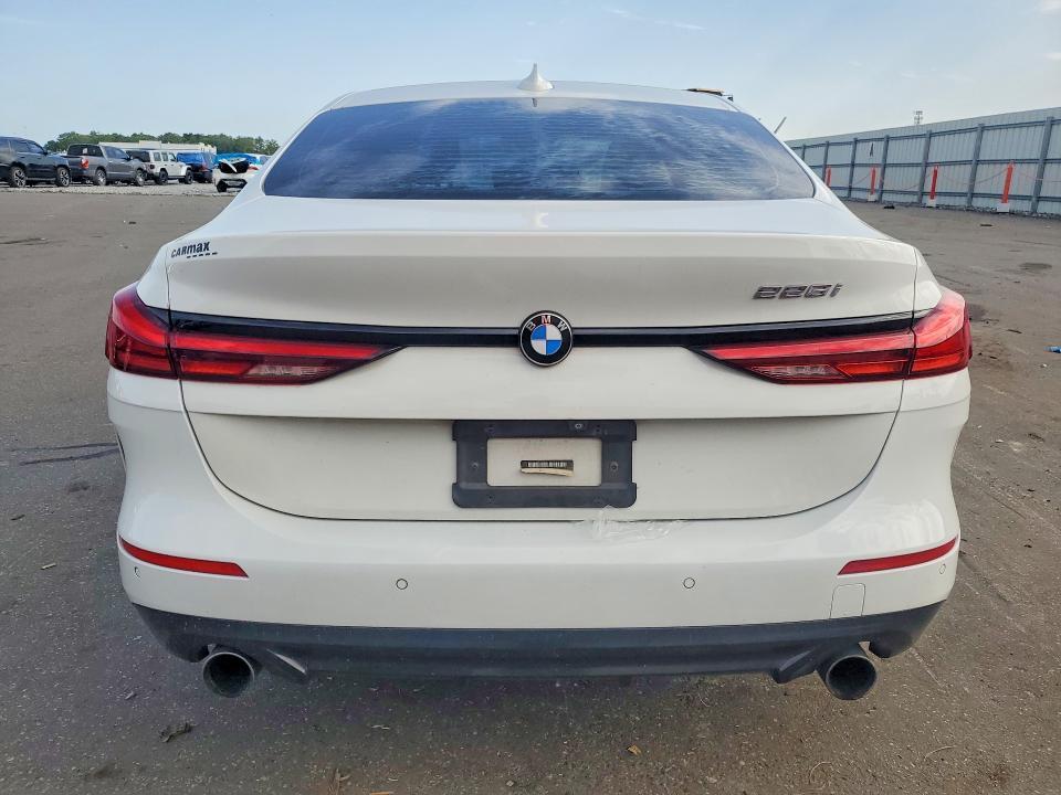 2021 BMW 228I — Фото 6 из 13