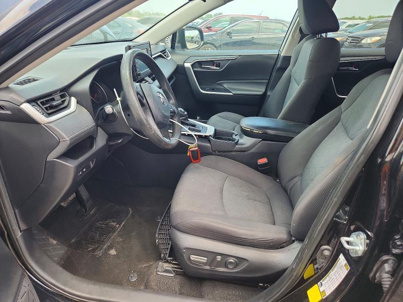 2021 TOYOTA RAV4 XLE — Фото 7 из 14
