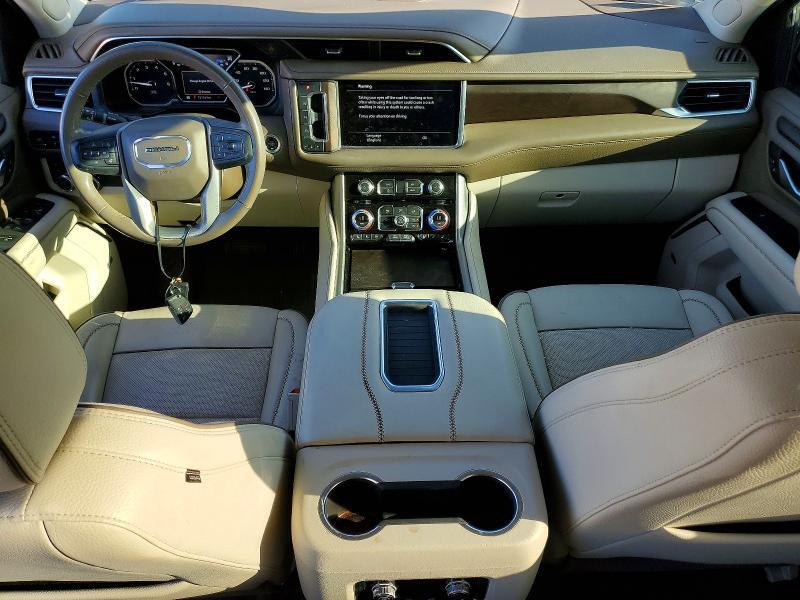 2021 GMC YUKON DENALI — Фото 8 из 13