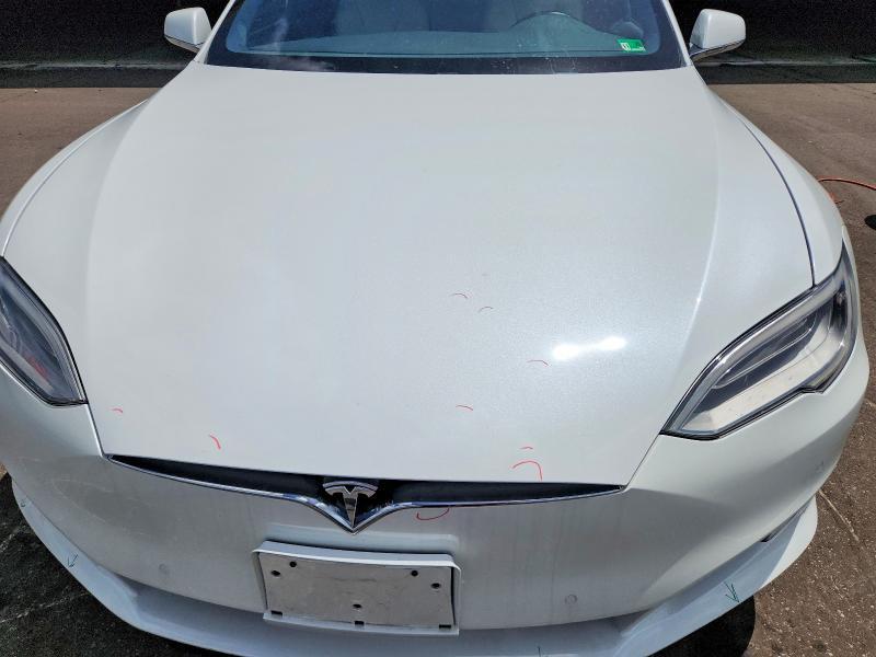 2020 TESLA MODEL S — Фото 11 из 12