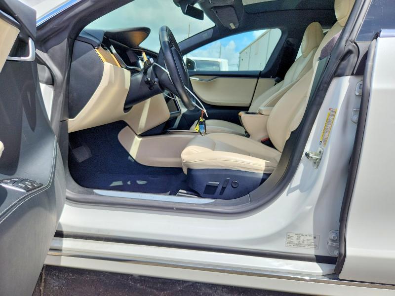 2020 TESLA MODEL S — Фото 7 из 12