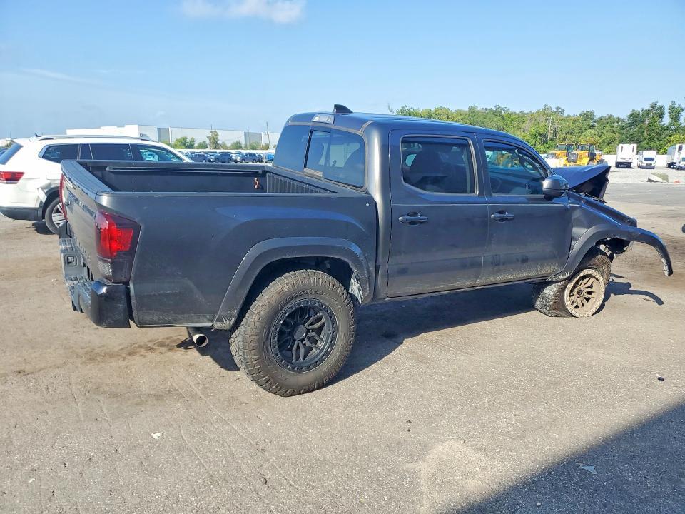 2020 TOYOTA TACOMA SR5 V6 — Фото 3 из 13