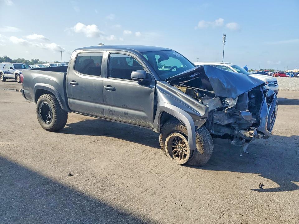 2020 TOYOTA TACOMA SR5 V6 — Фото 4 из 13