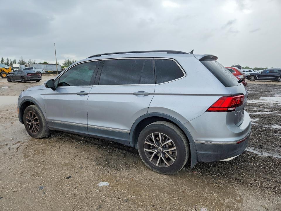 2020 VOLKSWAGEN TIGUAN SE — Фото 2 из 13