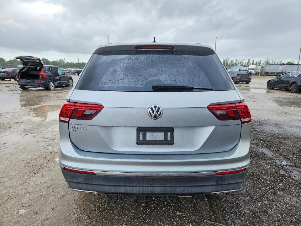 2020 VOLKSWAGEN TIGUAN SE — Фото 6 из 13