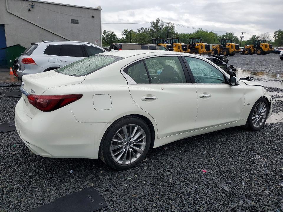 2019 INFINITI Q50 3.0T LUXE — Фото 3 из 12