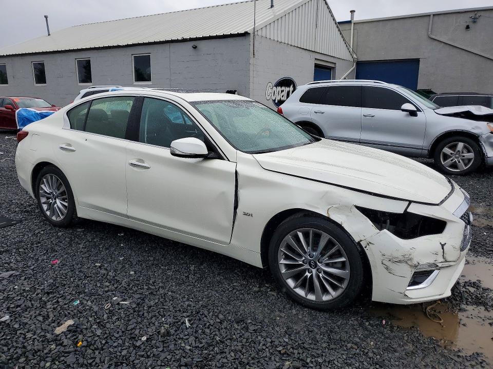 2019 INFINITI Q50 3.0T LUXE — Фото 4 из 12