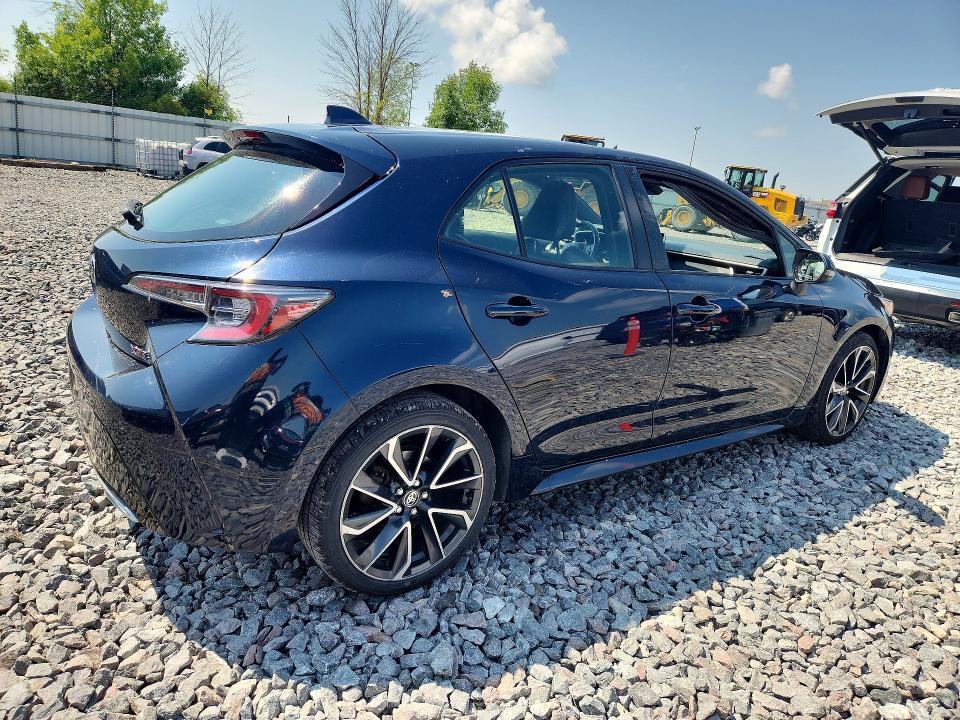 2019 TOYOTA COROLLA HATCHBACK XSE — Фото 3 из 12