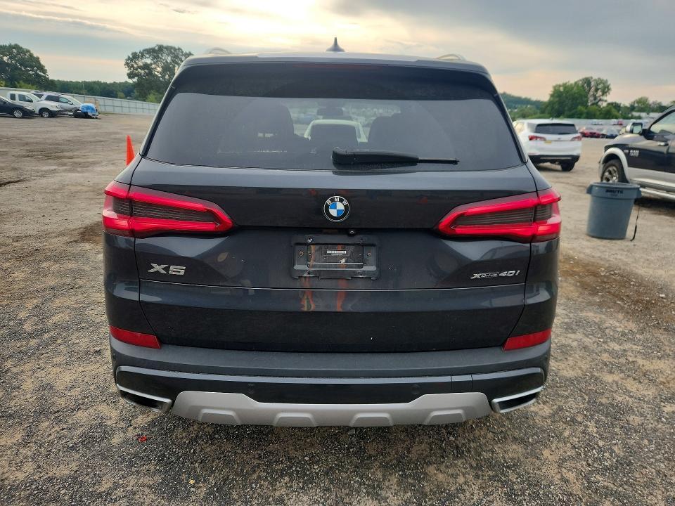 2019 BMW X5 XDRIVE40I — Фото 6 из 12