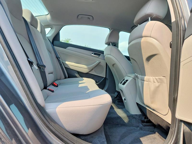 2019 HYUNDAI SONATA SEL — Фото 10 из 12