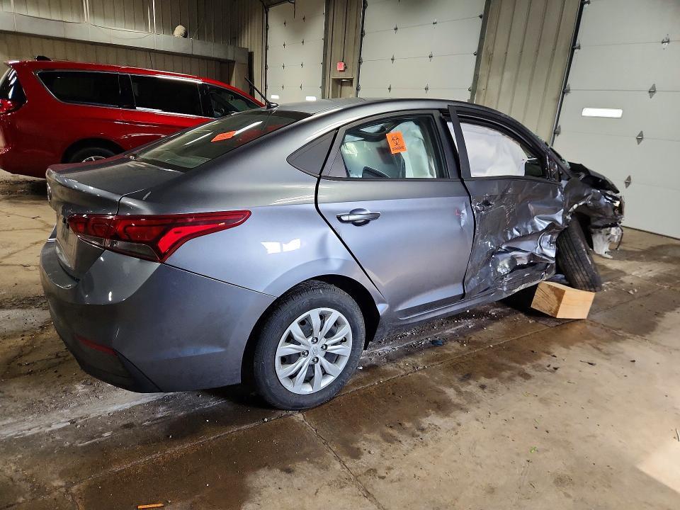 2019 HYUNDAI ACCENT SE — Фото 3 из 12