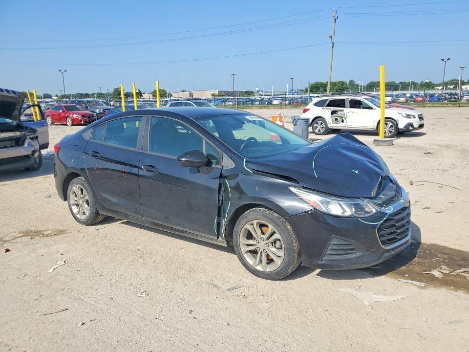 1G1BC5SMXK7148236 2019 CHEVROLET CRUZE photo no. 4