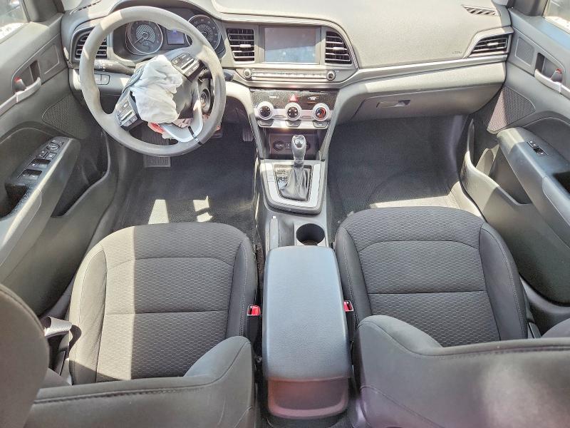 2019 HYUNDAI ELANTRA SEL — Фото 8 из 12