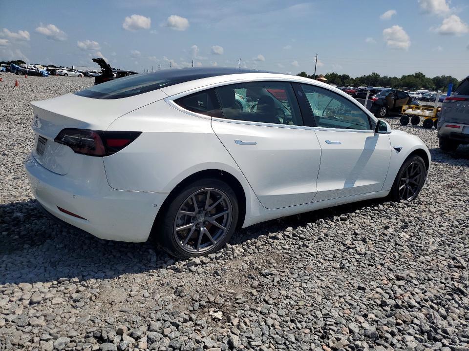 5YJ3E1EA1KF464599 2019 TESLA MODEL 3 photo no. 3