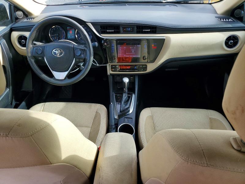 2019 TOYOTA COROLLA LE — Фото 8 из 12