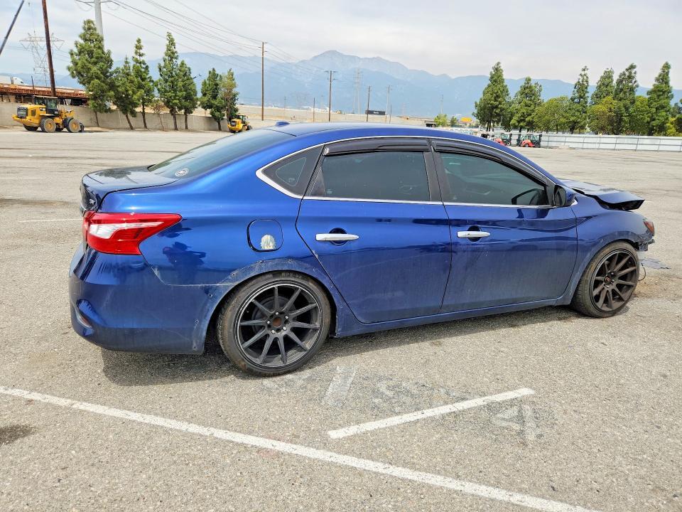 2019 NISSAN SENTRA SV — Фото 3 из 12