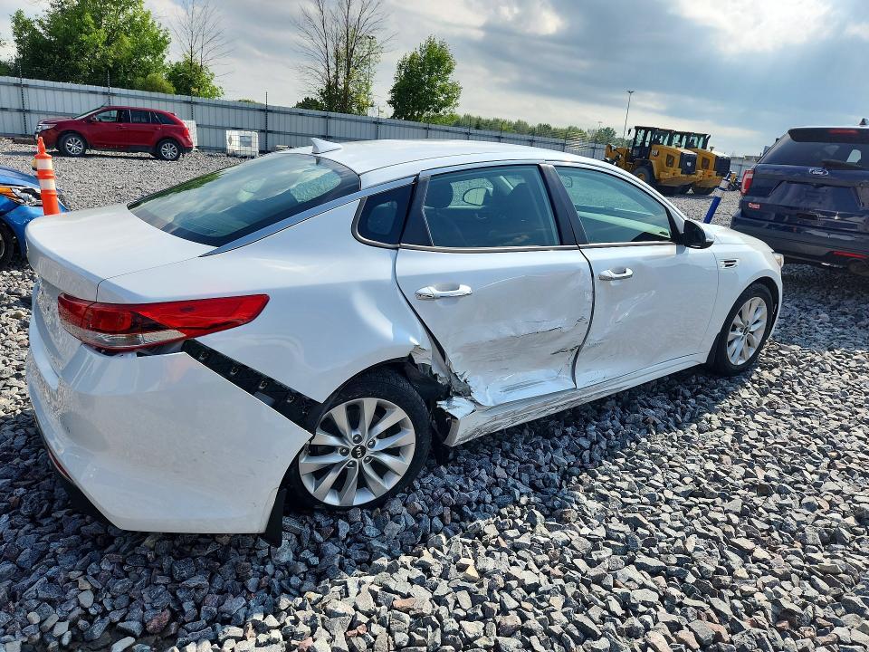 2018 KIA OPTIMA LX — Фото 3 из 12