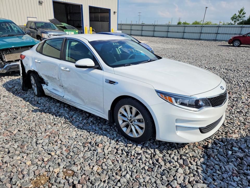 2018 KIA OPTIMA LX — Фото 4 из 12