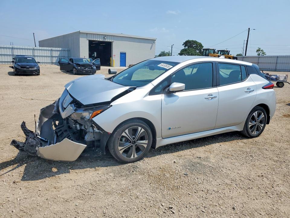 2018 NISSAN LEAF 1N4AZ1CP2JC306535