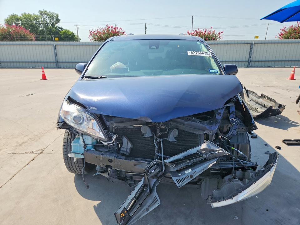 2018 TOYOTA SIENNA XLE 8-PASSENGER — Фото 5 из 13