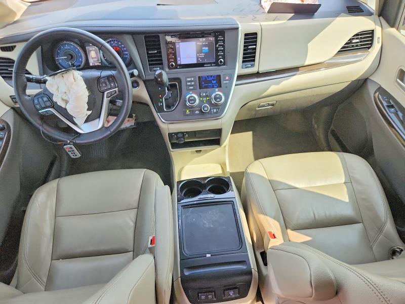 2018 TOYOTA SIENNA XLE 8-PASSENGER — Фото 8 из 13