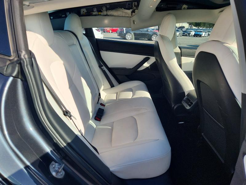2018 TESLA MODEL 3 — Фото 10 из 12