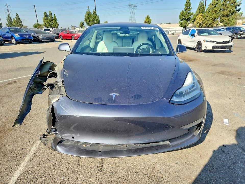 2018 TESLA MODEL 3 — Фото 5 из 12
