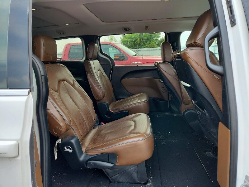 2017 CHRYSLER PACIFICA LIMITED — Фото 11 из 13