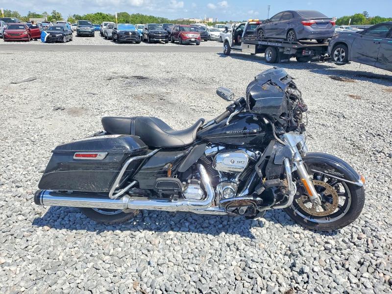 2017 HARLEY-DAVIDSON FLHTK 1HD1KED16HB677082