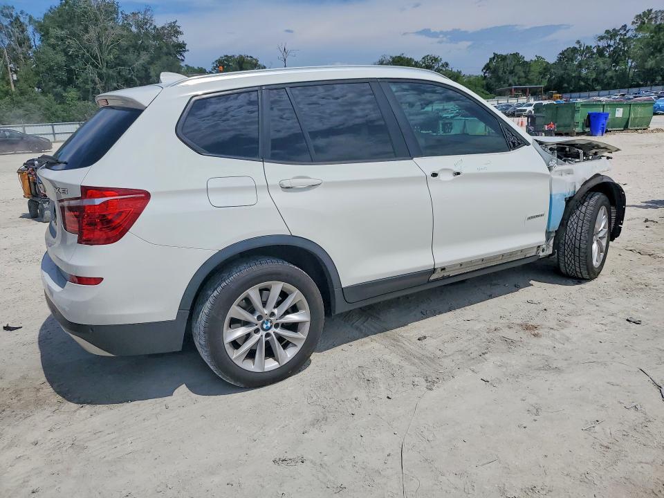 2017 BMW X3 SDRIVE28I — Фото 3 из 14