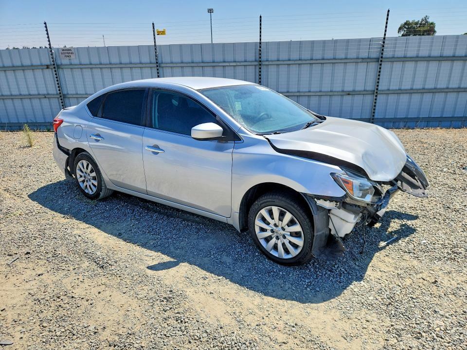 2017 NISSAN SENTRA S — Фото 4 из 13