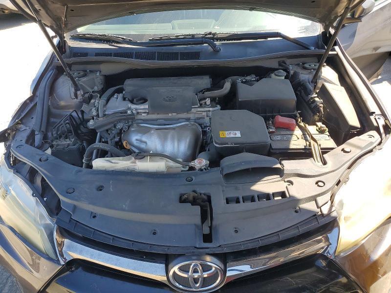 2017 TOYOTA CAMRY SE — Фото 11 из 12