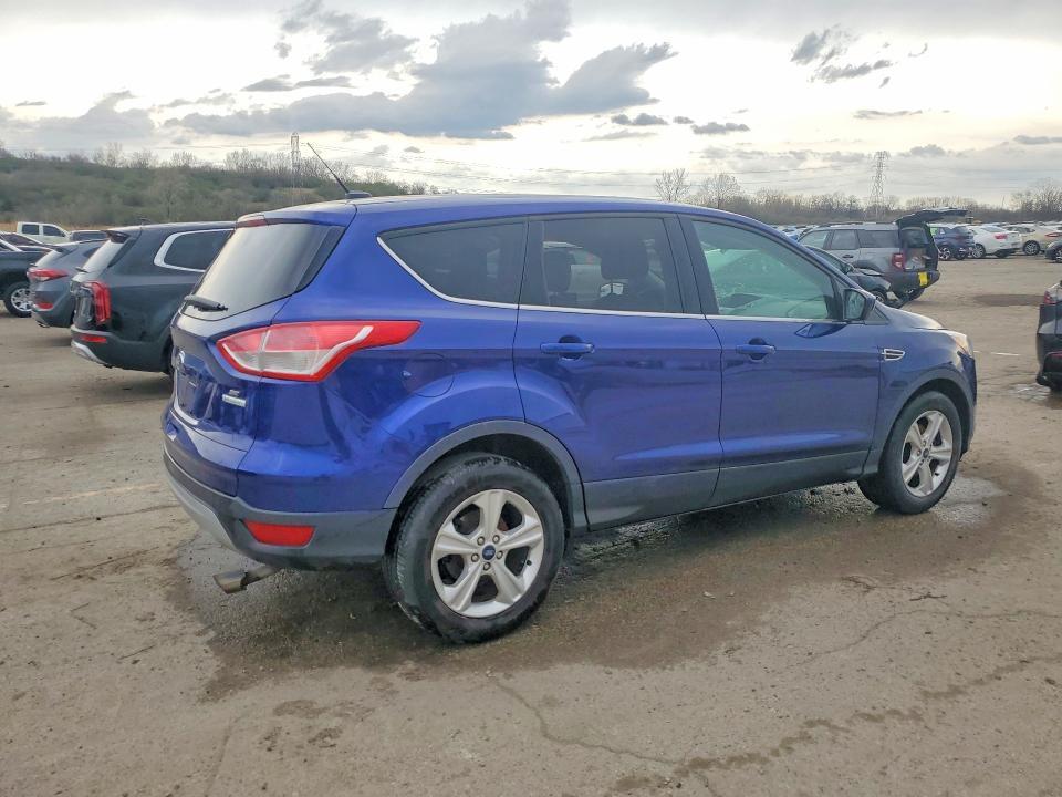 1FMCU0GXXGUB73754 2016 FORD ESCAPE photo no. 3