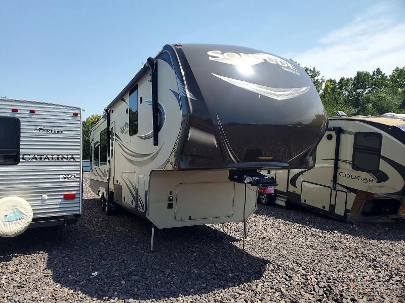 2016 GRAND DESIGN SOLITUDE 573FS3824G1105147