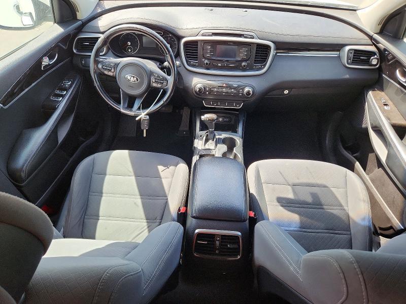 2016 KIA SORENTO LX — Фото 8 из 13