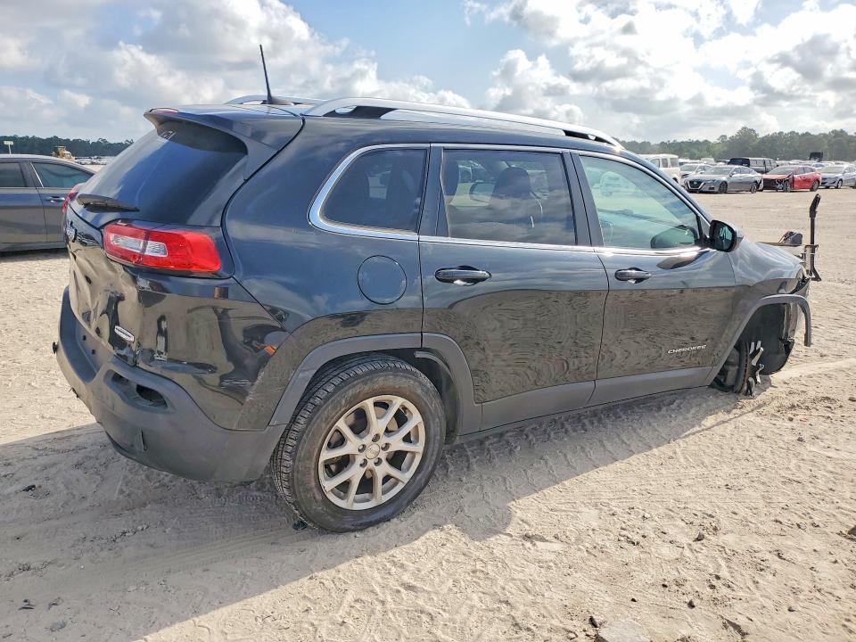 2016 JEEP CHEROKEE LATITUDE — Фото 4 из 14